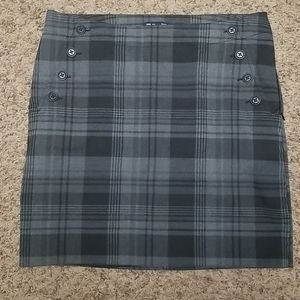Black and grey plaid skirt by gap